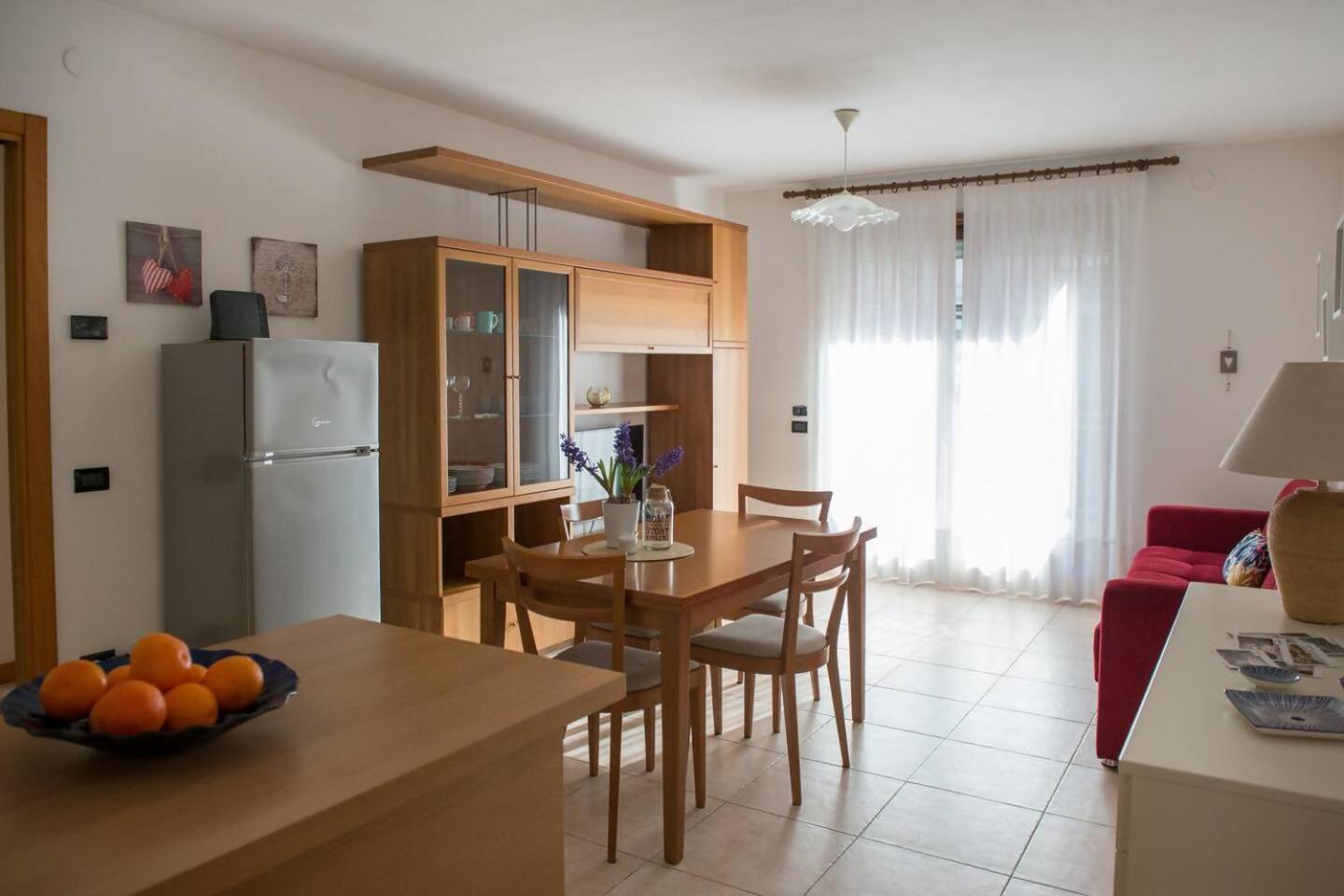 Appartamento Peler13 Con Balcone E Parcheggio Riva del Garda Kültér fotó